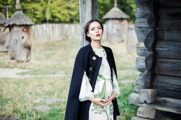 Солістка гурту під час зйомок кліпу була на сьомому місяці вагітності