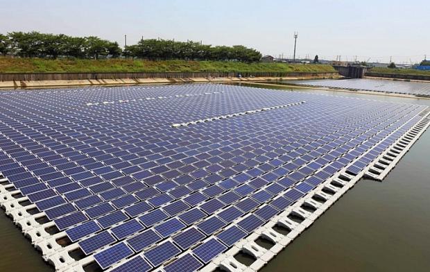 На зведення плавучої СЕС знадобиться 23 тис. сонячних панелей | Фото: ecotown.com.ua