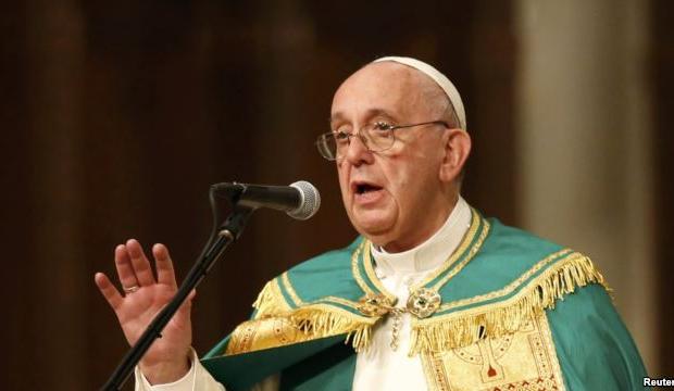 Молодь просить папу відвідати Україну і помолитись спільно з нею за мир у державі