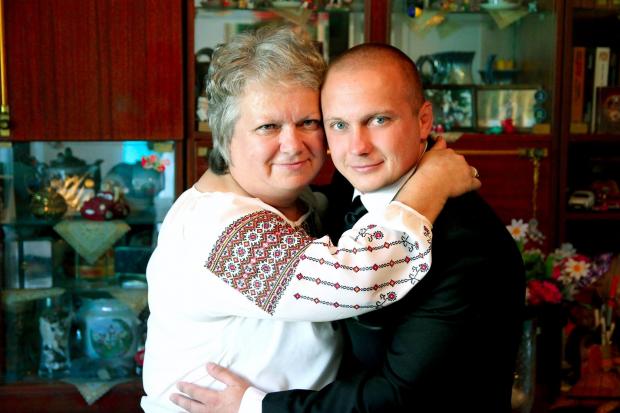Марія Паливода із сином Ігорем Паливодою  | Фото: Фото зі сторінки у Facebook Ігоря Паливоди і Марії Паливоди 
