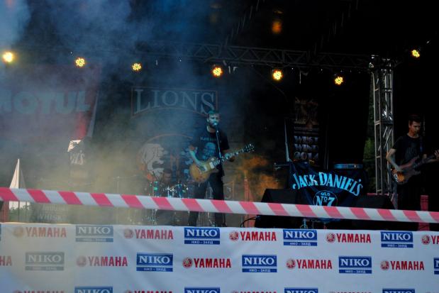 Лідером гурту Crossroads є Юрій Ліуш