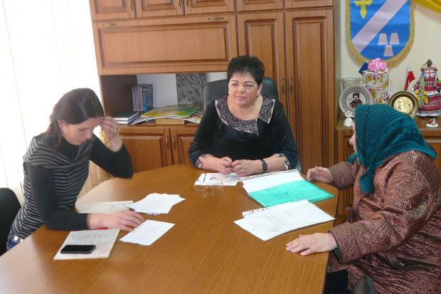 Найчастіше люди звертаються до голови РДА з приводу спірних меж на земельні ділянки, приватизації землі, виготовлення те