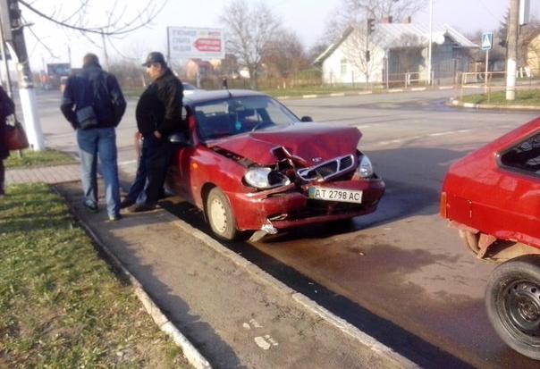 ДТП на бульварі Незалежності  | Фото: vk.com/kalushformat