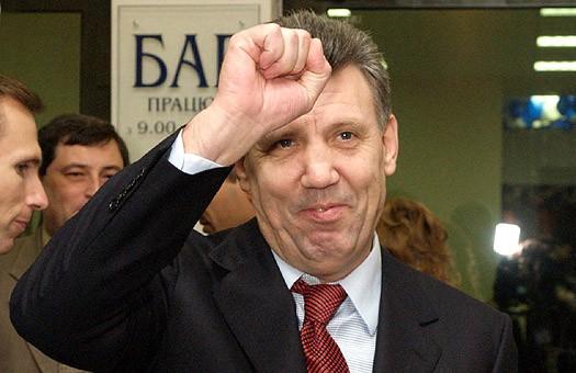 Сергій Ківалов особисто приїхав в Івано-Франківськ, щоб представити Василя Фелика | Фото: Відкриті джерела