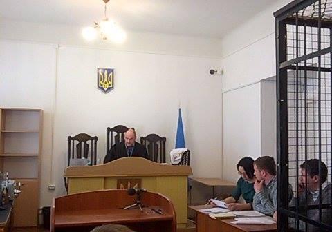 Після повернення з нарадчої кімнати суддя зачитав ухвалу, в якій йшлося про відмову у позові | Фото: firtka.if.ua