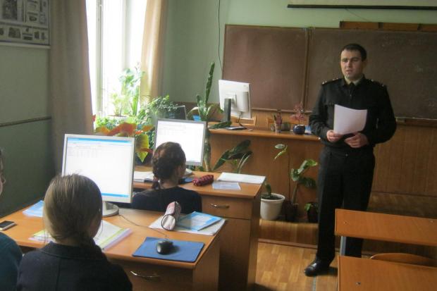 Калуські рятувальники та відділ освіти Верхнянської ОТГ ініціювали проведення у школах громади профілактичного заходу зн