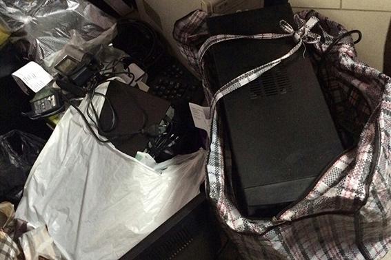 Наразі трьом зловмисникам повідомлено про підозру у вчиненні п&rsquo;яти кримінальних правопорушень