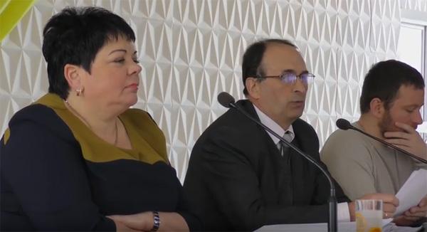 Офіційний сайт Калуської РДА дає можливість порівняти добробут чиновників за кілька років, а от на сайті районної ради о