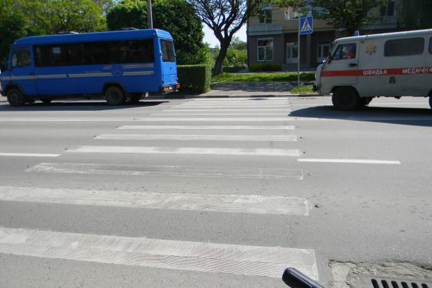 Нова пластикова розмітка має три роки гарантії  | Фото: "Вікна"