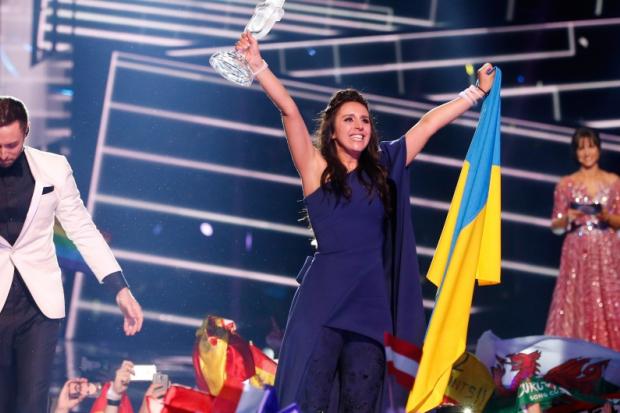 У соцмережах активно обговорюють перемогу Джамали на конкурсі "Євробачення-2016"