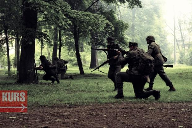 Уся техніка, зброя та форма реконструкторів автентичні