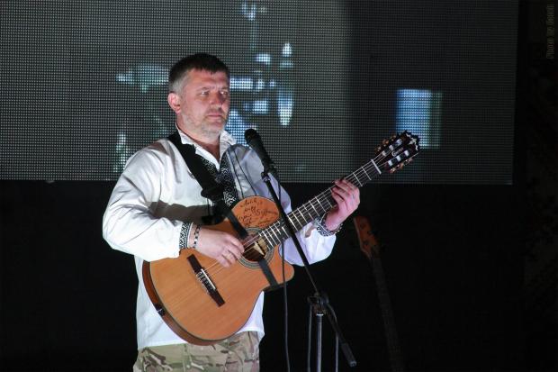 У мирному житті учасники фестивалю &ndash; викладачі, ді-джеї, журналісти, логісти, приватні підприємці, пожежники. А Ів