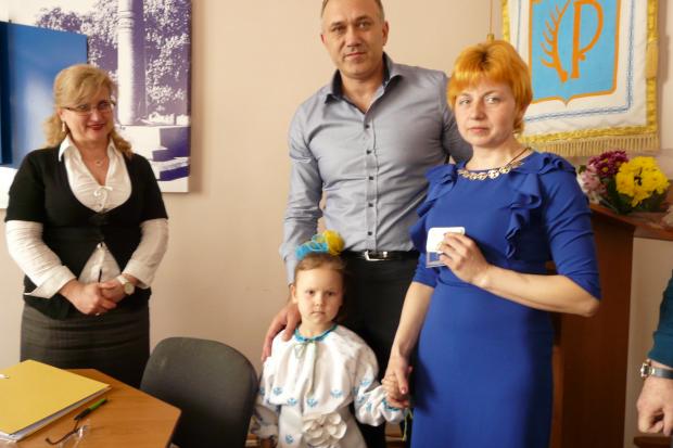 Унікальну нагороду отримала дружина учасника АТО з Рогатина Ольга Жовнір