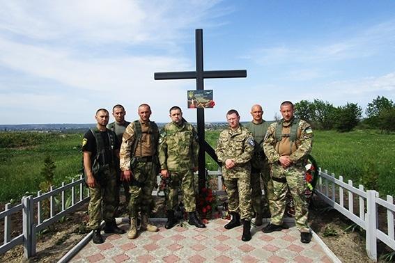 Бійці спецроти загинули 29 травня 2014 року неподалік гори Карачун у збитому гелікоптері разом з генералом