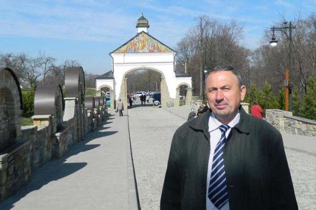 Гроші можна перерахувати на картку у "Приватбанку", відкриту на ім'я Пухти Галини Петрівни: 4149497860138