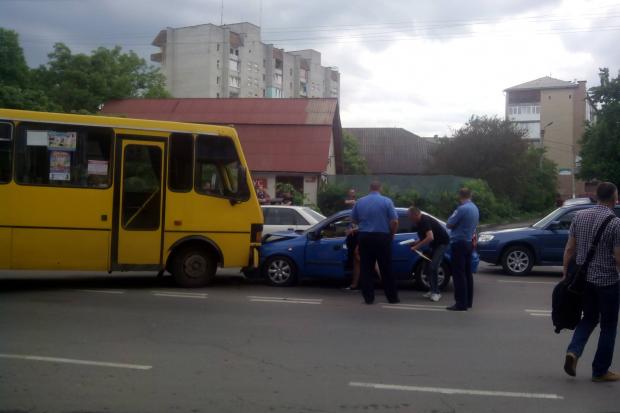 ДТП трапилася близько години тому у центрі міста | Фото: Наталія Курдюкова