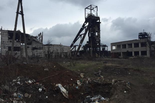 Шахту &ldquo;Бутовка&rdquo; під Донецьким аеропортом терористи обстріляли з крупнокаліберної артилерії. Через це стався 