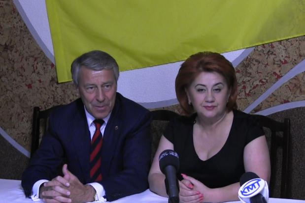 Команда Юлії Тимошенко просить виборців округу №85 віддати свій голос за Ольгу Сікору, якій довіряє, бо переконана, що в