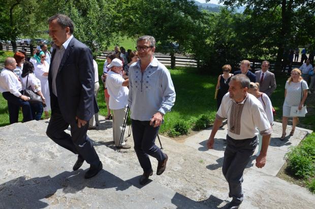 Народні депутати побували у місцевому музеї | Фото: Роман Клим