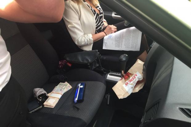 Вказана службова особа вимагала та одержала неправомірну вигоду у сумі 125 тисяч гривень | Фото: gp.gov.ua