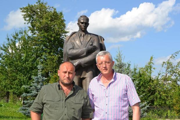 "Те, що Михайло пішов добровольцем і більше року працював у фронтовому госпіталі, багато важить", &mdash; пере