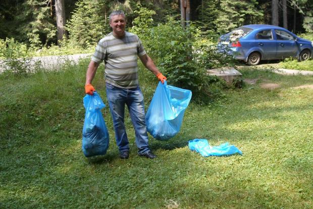 Наразі проведено прибирання навколишньої території та побудовано приміщення контрольно-пропускного пункту | Фото: Карпат