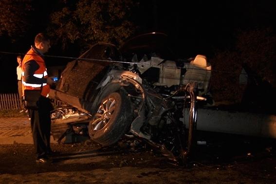 Водій і троє пасажирів загинули на місці аварії