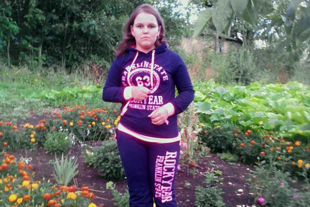 Школярка вдарилася ліктем до парти - тепер їй загрожує ампутація | Фото: ntktv.ua