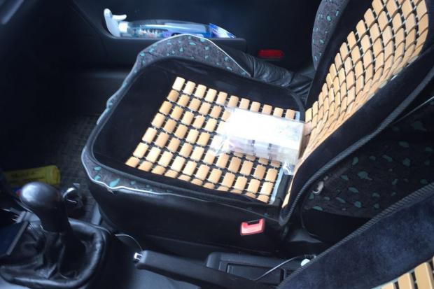 Військопосадовець з метою особистого збагачення збув цивільній особі понад 5 тисяч одиниць бойових припасів , за що отри