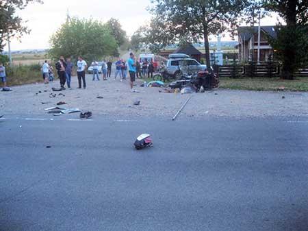 Наразі тривають судово-медичні експертизи тіл загиблих, проводяться невідкладні слідчі дії | Фото: paralleli.if.ua