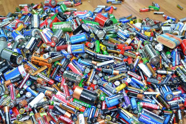 У Коломиї збирають використані батарейки для утилізації  | Фото: ntktv.ua