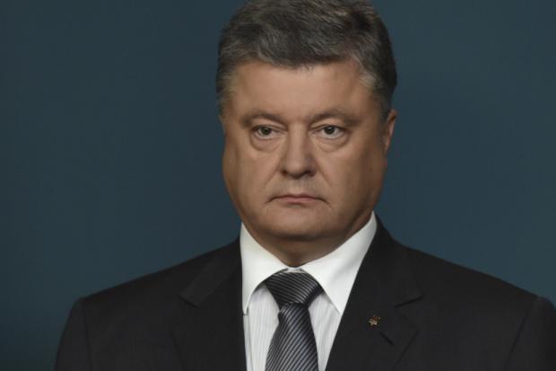 Фантазії Путіна &mdash; лише привід для чергових військових погроз на адресу України, переконаний Петро Порошенко