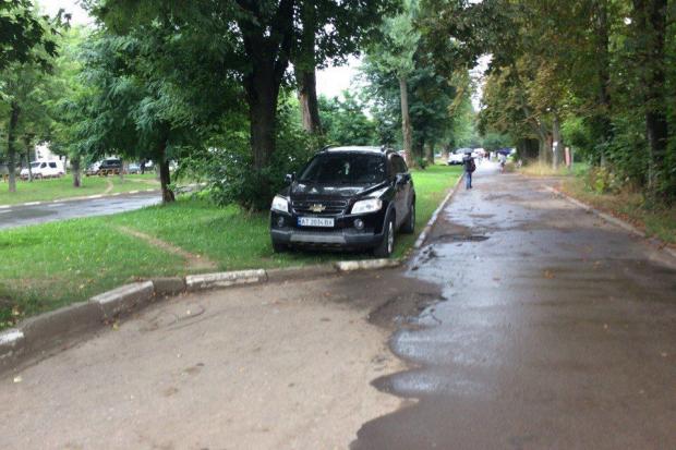 Інспектори з благоустрою проводять з водіями роз'яснювальну роботу