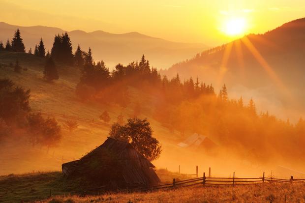 Ілюстрація. Чоловік впав зі скали з невідомих причин