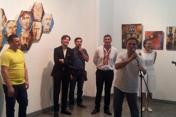 Франківський художник у столиці презентував мистецький проект до 25 річниці Незалежності України | Фото: stanislavske.tv