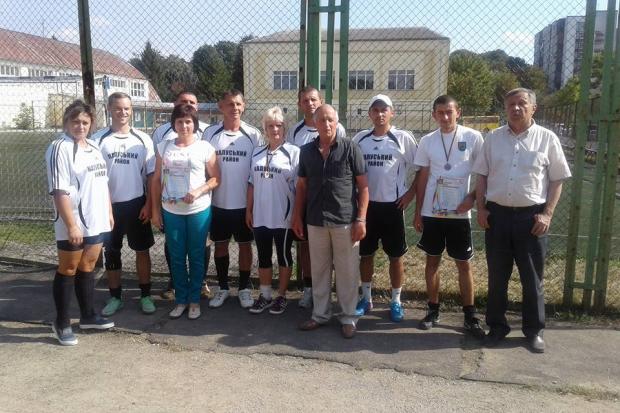 Працівники райдержадміністрації взяли участь в обласній спартакіаді серед команд держслужбовців | Фото: rda.if.ua