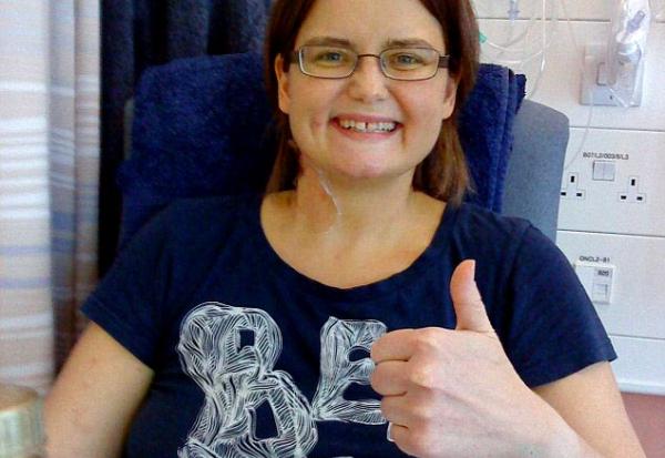 Аналізи показали, що Емма має серйозні проблеми з печінкою і без пересадки протримається не більше тижня. | Фото: peru.e