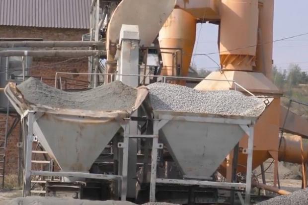 Міська влада визнала: асфальтний завод експлуатується без документів на землю, що є серйозним порушенням законодавства |