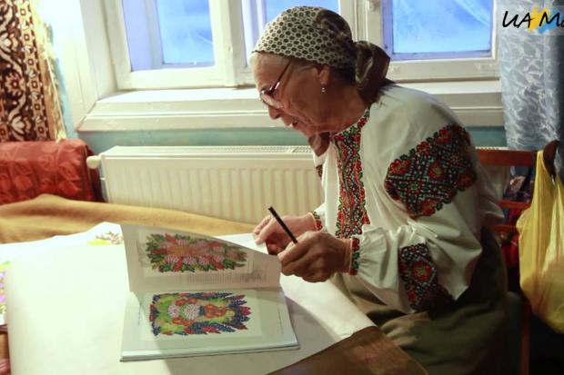 Художниця хворіла, але творила. По собі залишила десятки розписів, якими будуть захоплюватись ще й наші нащадки | Фото: 