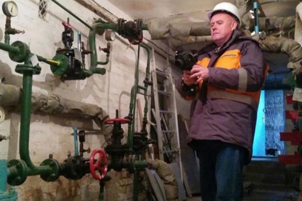 Ілюстрація. Комунальники працювали без вихідних, щоб вчасно подати тепло калушанам