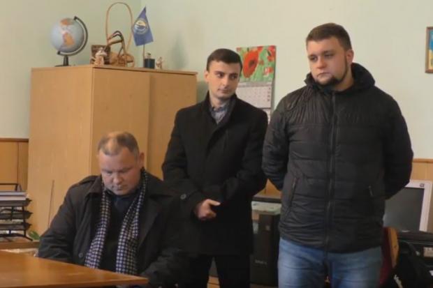 Попри звинувачення у рейдерстві, пропозиція ГО "Мій двір", яку очолює Олег Нижник, була найнижчою | Фото: Скрі