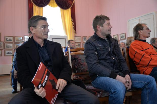 Видання можна буде придбати у книгарні &ldquo;Книжкова Хата&rdquo; | Фото: dzerkalo.media