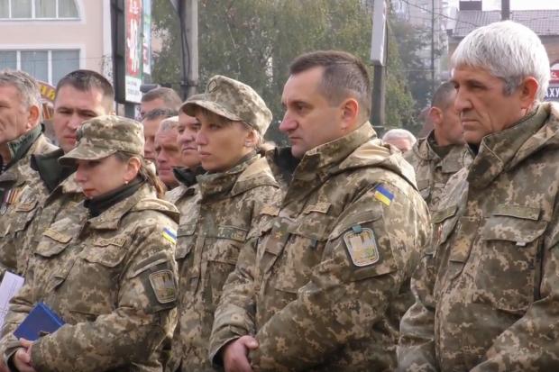 У Калуші вшанували нових героїв України | Фото: Скрін з відео