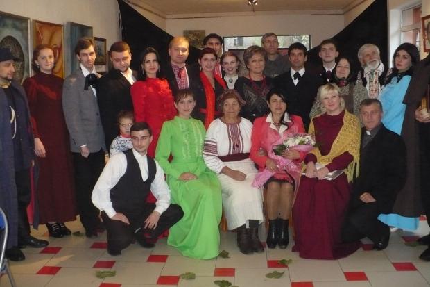 Калуський театр "Легенда" представив коломиянам виставу Петра Колесника "Терен на шляху" | Фото: Окс