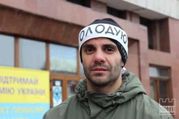 Депутат Івано-Франківської міської ради Андріан Волгін припинив сухе голодування