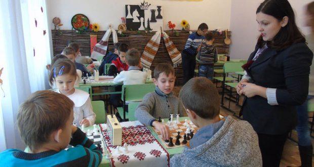 У міському шаховому турнірі взяли участь 11 команд із загальноосвітніх навчальних закладів Калуша