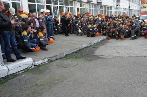 На Бурштинській ТЕС залякують працівників, які вийшли на мітинг | Фото: galslovo.if.ua