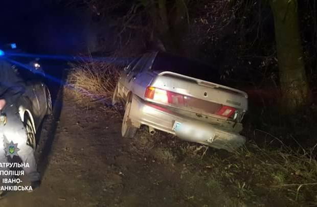 Горе-розповів, що відпочивав у сауні з друзями й тому сіли в автомобіль без одягу