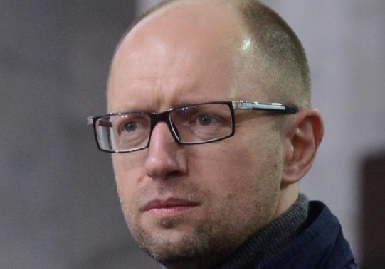 Заяви щодо нерухомості в Маямі Яценюк називає повним абсурдом.