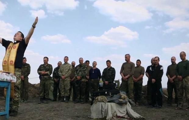 Обласна рада запропонує керівництву країни прирівняти військових капеланів до учасників бойових дій

